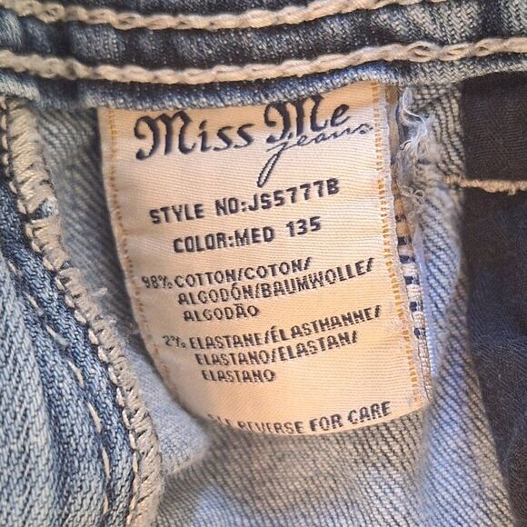 Miss Me Jeans Women's Embellished Bootcut Jewelled Distressed Denim Size 28 x 32 - Picture 7 of 16